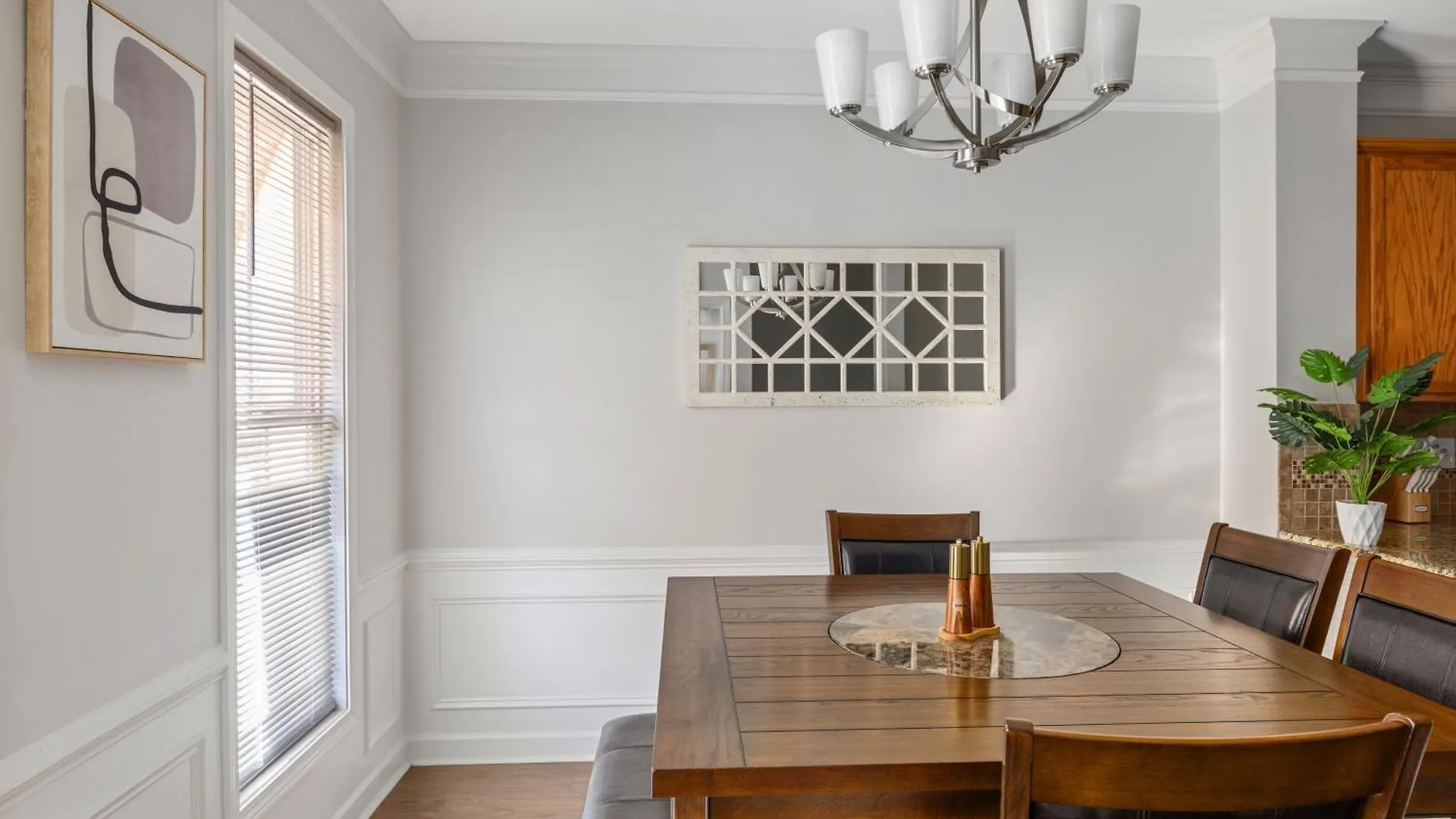 King And Queen Beds With A Gourmet Kitchen Charlotte 0*,  United States