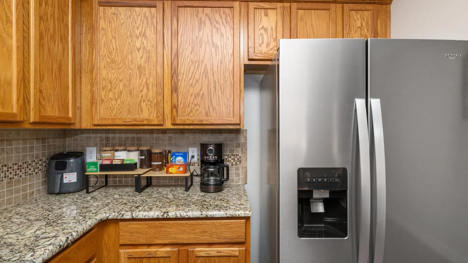 Holiday home King And Queen Beds With A Gourmet Kitchen Charlotte United States