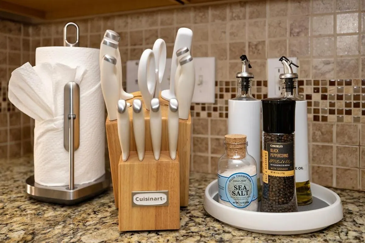King And Queen Beds With A Gourmet Kitchen Charlotte
